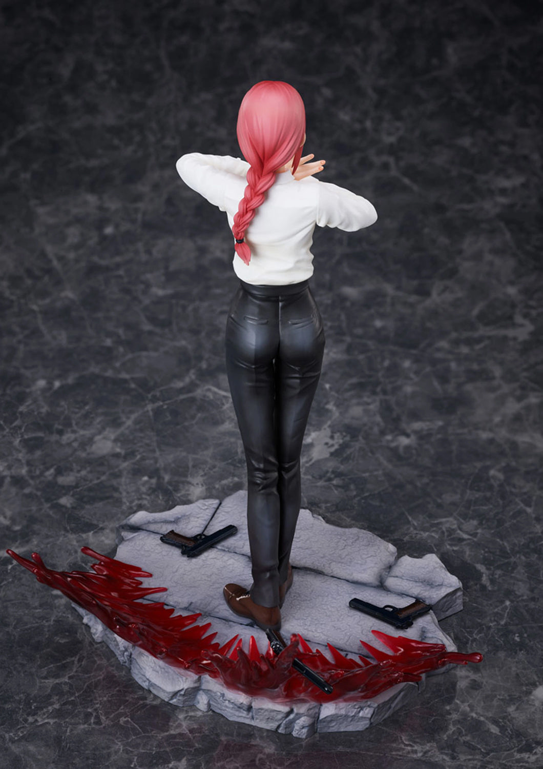 GOODSMILE CHAINSAW MAN MAKIMA 1/7 SCALE FIGURE - FR95897 - Anotoys Collectibles