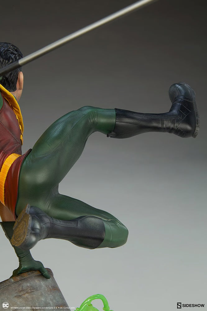 SIDESHOW COLLECTIBLES DC CLASSIC CHARACTER ROBIN STATUE 1/4 300748 - Anotoys Collectibles