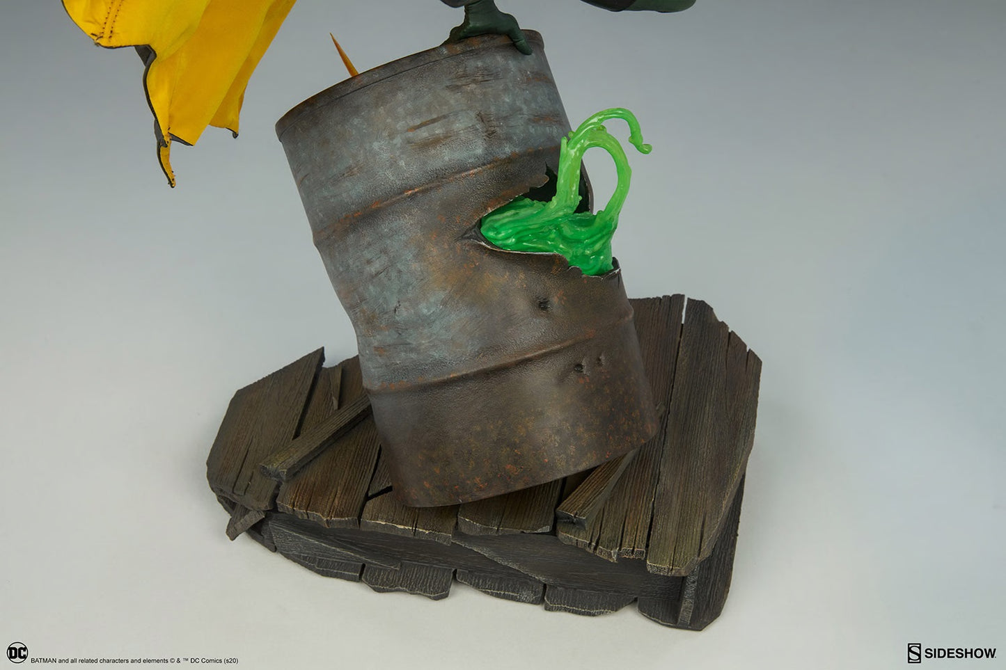 SIDESHOW COLLECTIBLES DC CLASSIC CHARACTER ROBIN STATUE 1/4 300748 - Anotoys Collectibles