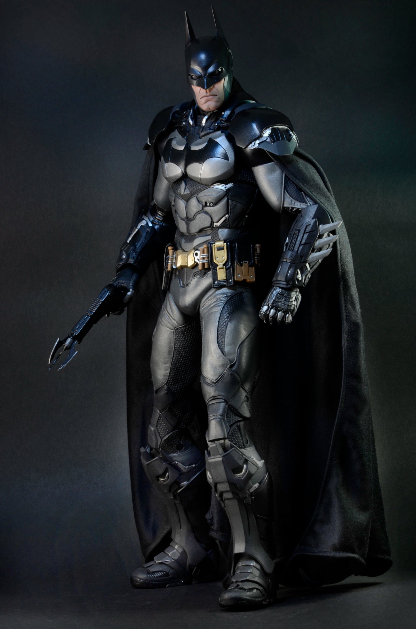 NECA BATMAN - 1/4 SCALE FIGURE - ARKHAM KNIGHT BATMAN - NE61427-02(PRE-ORDER)