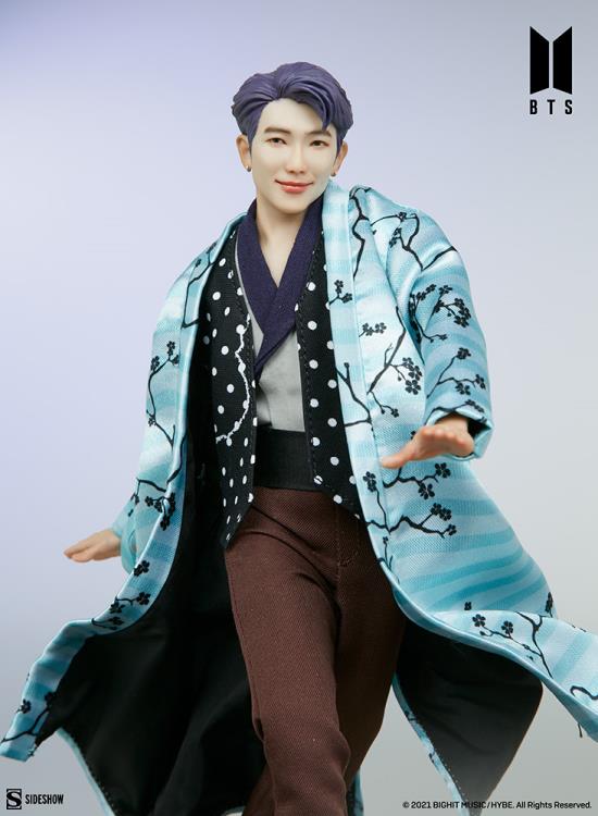 SIDESHOW BTS RM DELUXE 1/8 200589 - Anotoys Collectibles