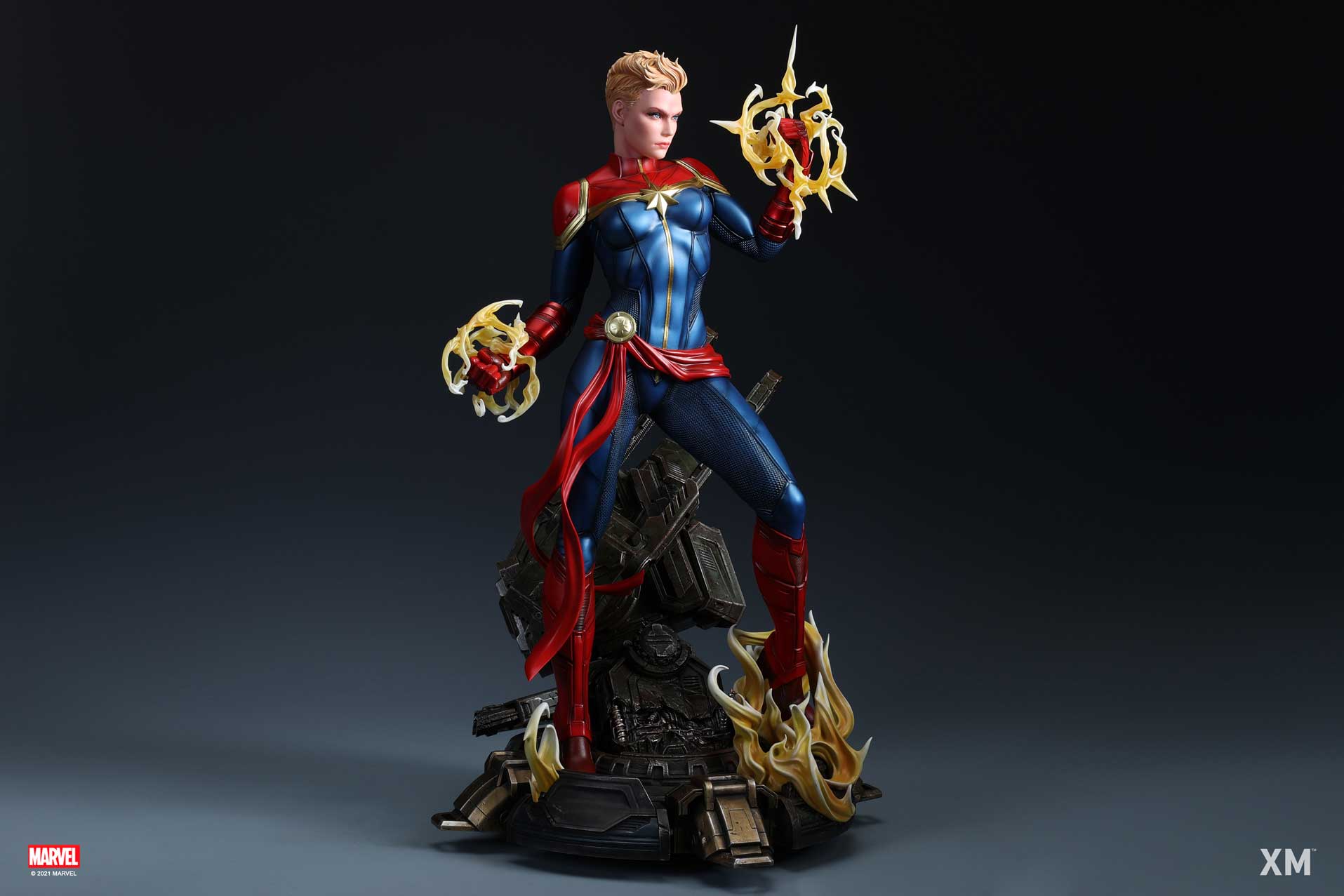 XM STUDIOS MARVEL CAPTAIN MARVEL 1/4 STATUE - Anotoys Collectibles