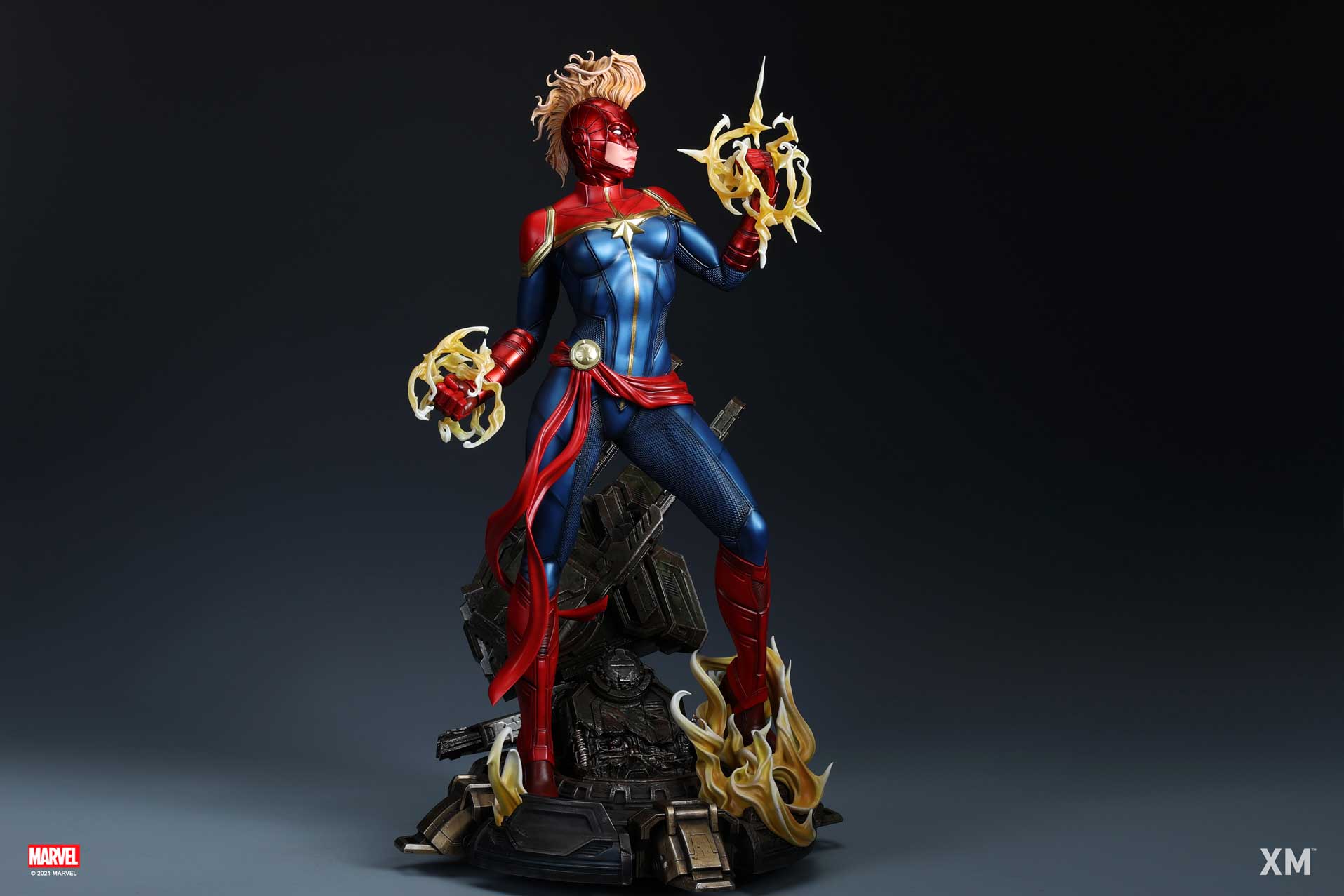 XM STUDIOS MARVEL CAPTAIN MARVEL 1/4 STATUE - Anotoys Collectibles