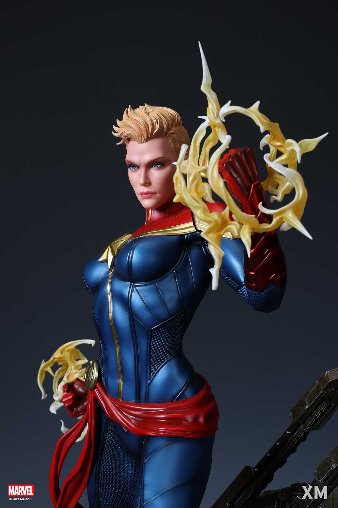 XM STUDIOS MARVEL CAPTAIN MARVEL 1/4 STATUE - Anotoys Collectibles