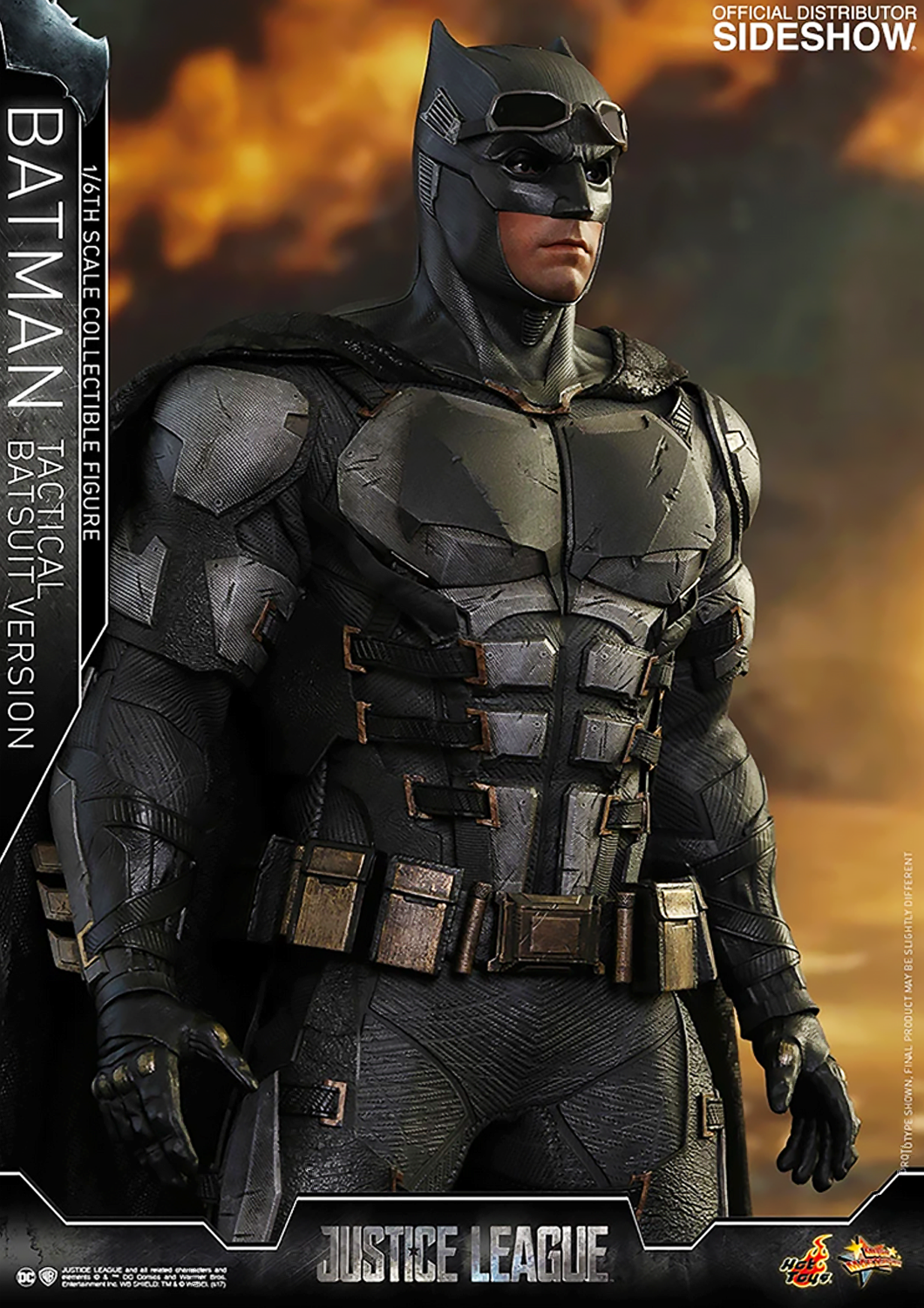 HOT TOYS DC JUSTICE LEAGUE BATMAN TACTICAL BATSUIT VERSION 1/6 MMS432 - Anotoys Collectibles