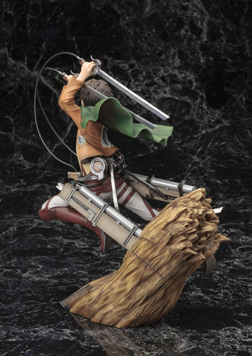 KOTOBUKIYA ARTFX J EREN YEAGER RENEWAL PACKAGE VER. - PV151 - Anotoys Collectibles