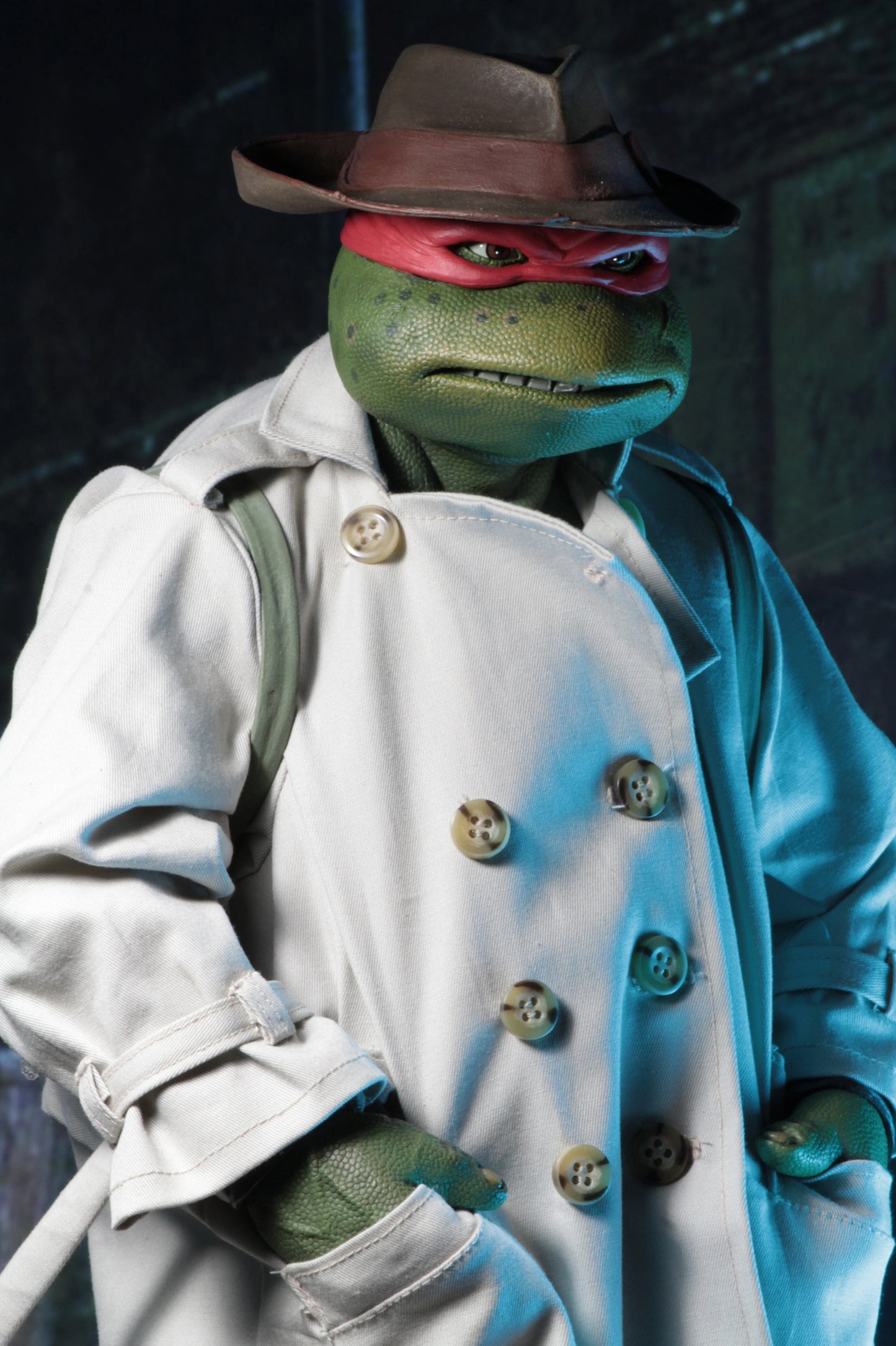 NECA TMNT 1990 MOVIE - 1/4 SCALE FIGURE - RAPHAEL DISGUISE - NE54065-02(PRE-ORDER)