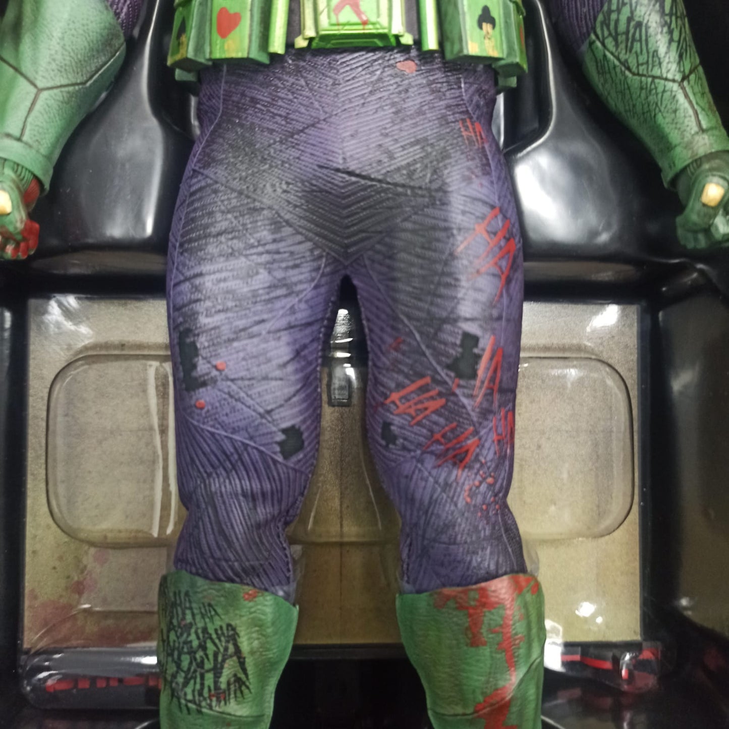 HOT TOYS DC THE JOKER BATMAN IMPOSTER VERSION 1/6 SCALE- MMS384 - Anotoys Collectibles