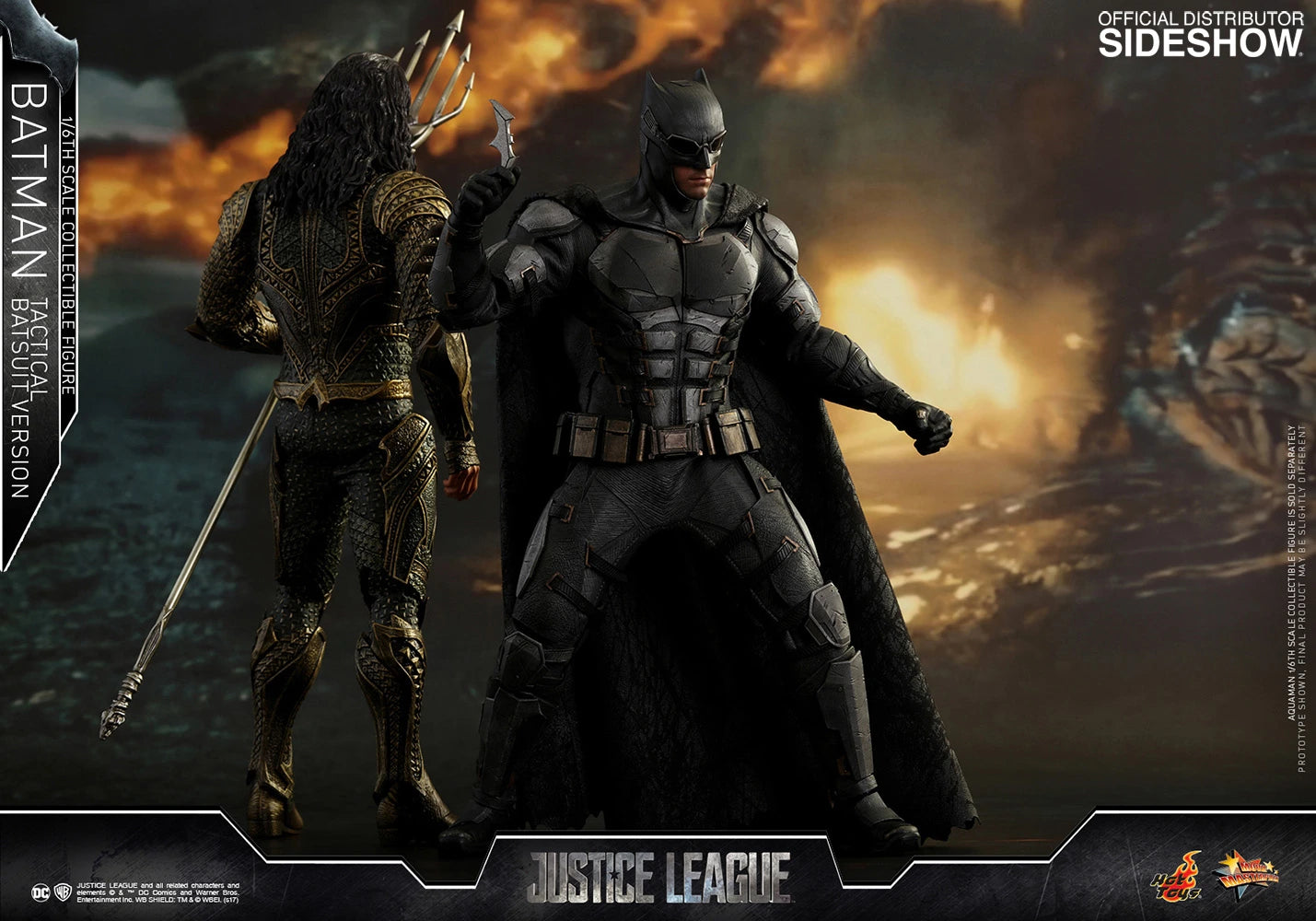 HOT TOYS DC JUSTICE LEAGUE BATMAN TACTICAL BATSUIT VERSION 1/6 MMS432 - Anotoys Collectibles