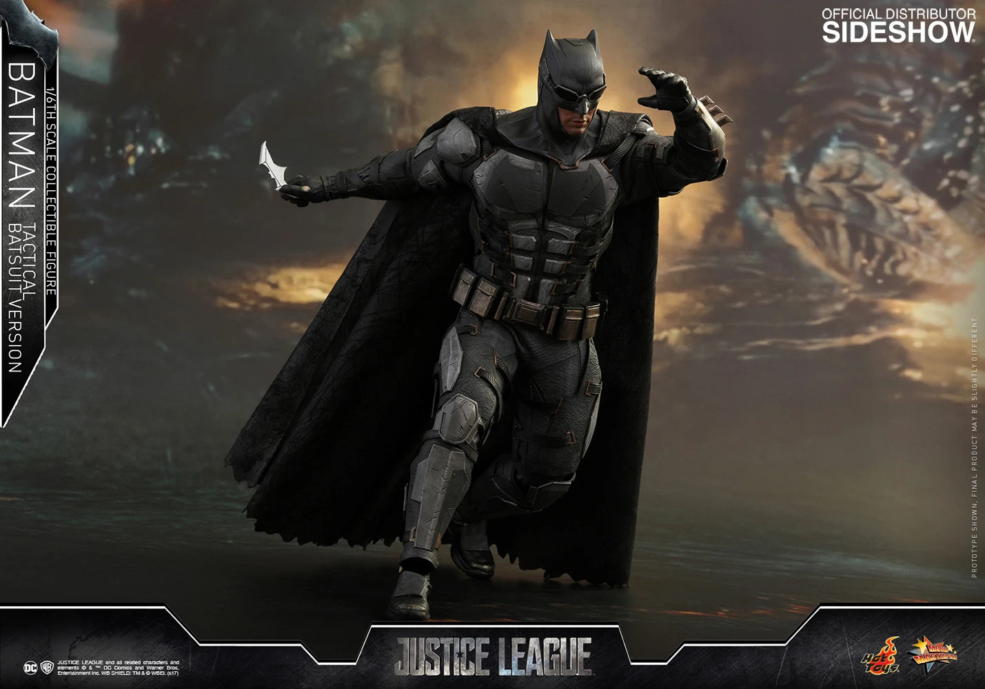 HOT TOYS DC JUSTICE LEAGUE BATMAN TACTICAL BATSUIT VERSION 1/6 MMS432 - Anotoys Collectibles