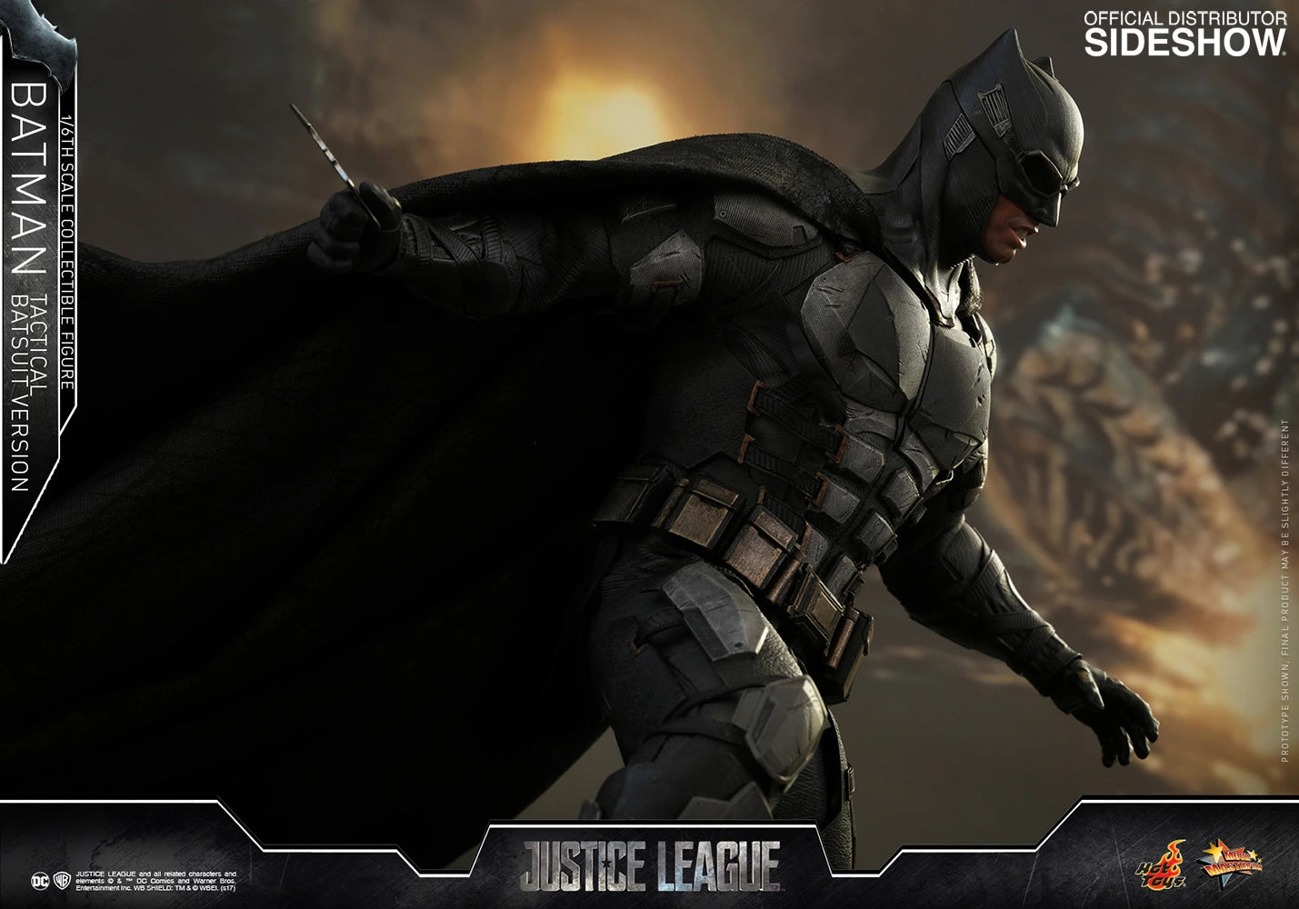 HOT TOYS DC JUSTICE LEAGUE BATMAN TACTICAL BATSUIT VERSION 1/6 MMS432 - Anotoys Collectibles