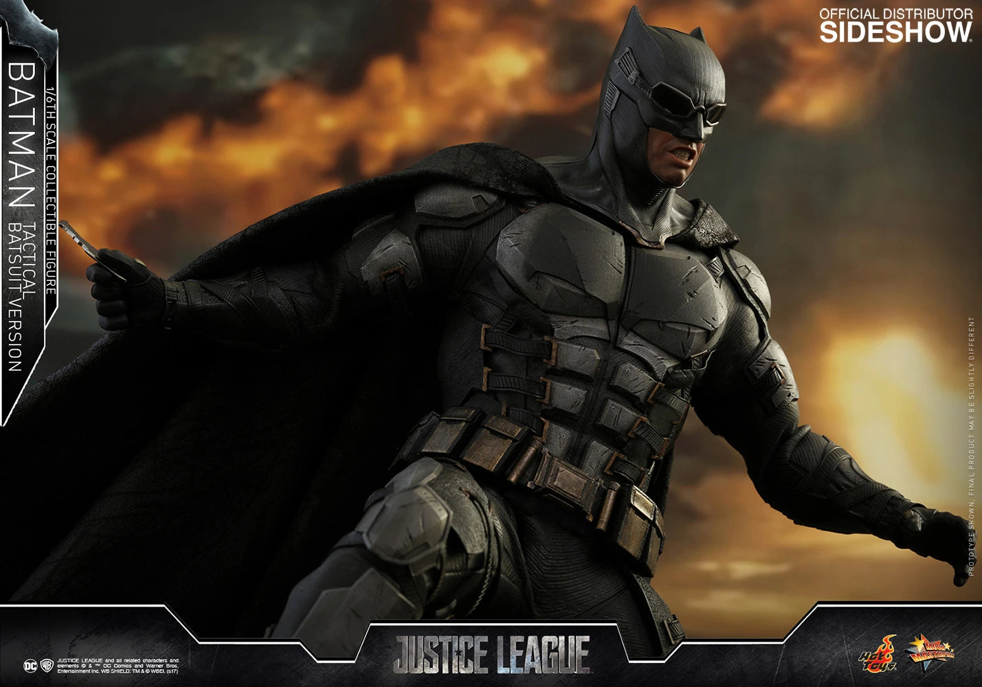 HOT TOYS DC JUSTICE LEAGUE BATMAN TACTICAL BATSUIT VERSION 1/6 MMS432 - Anotoys Collectibles
