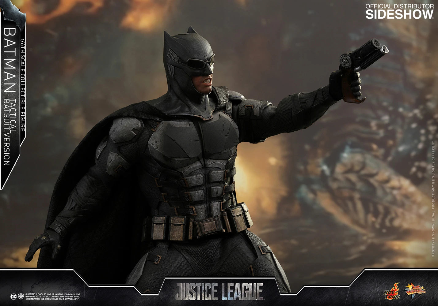 HOT TOYS DC JUSTICE LEAGUE BATMAN TACTICAL BATSUIT VERSION 1/6 MMS432 - Anotoys Collectibles