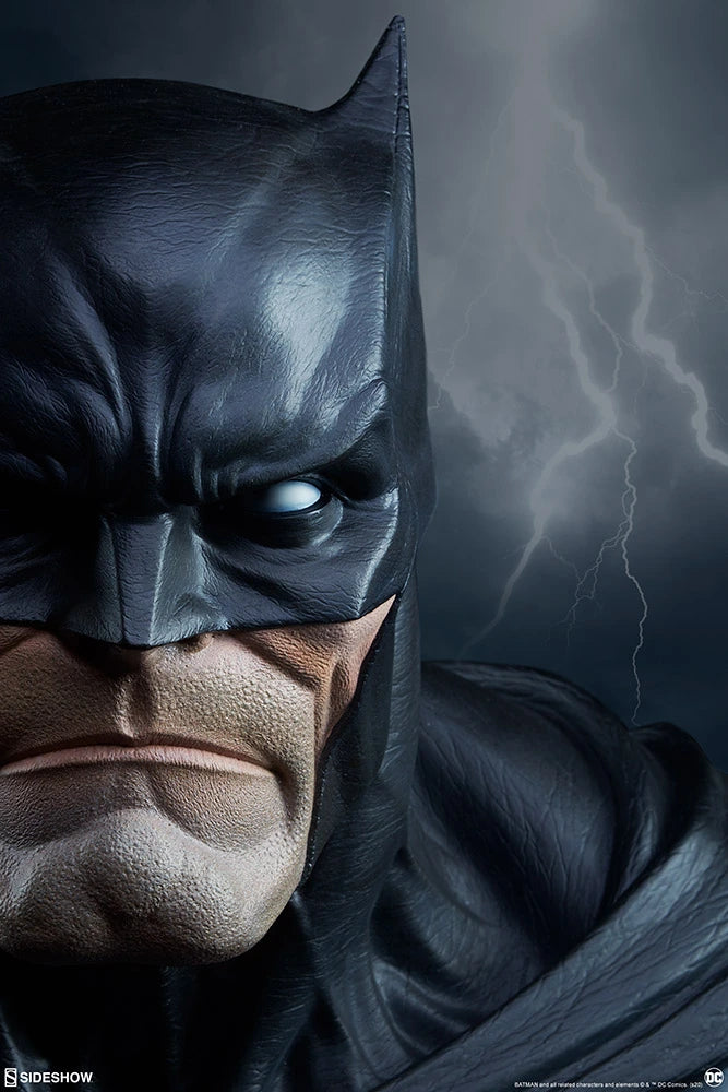SIDESHOW DC BATMAN LIFE SIZE BUST - 400205 - Anotoys Collectibles