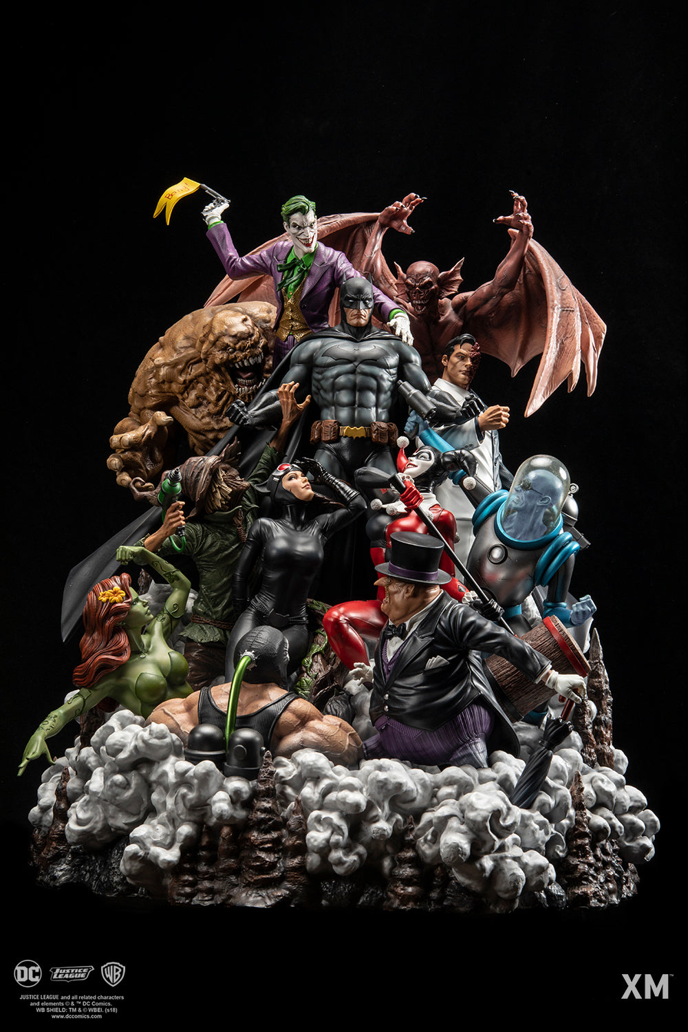 XM STUDIOS DC BATMAN SANITY DAVID FINCH FULL-COLOR 1/6 SCALE - XM100046MSGB - Anotoys Collectibles