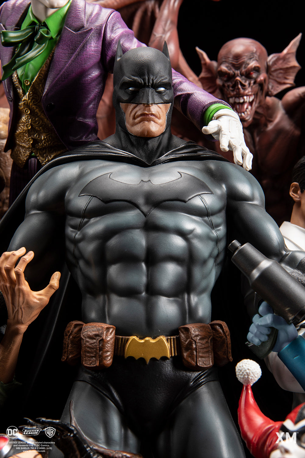 XM STUDIOS DC BATMAN SANITY DAVID FINCH FULL-COLOR 1/6 SCALE - XM100046MSGB - Anotoys Collectibles