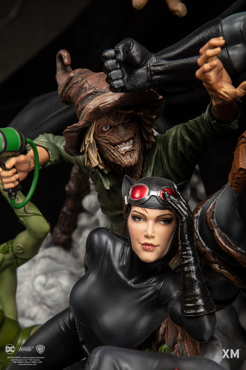 XM STUDIOS DC BATMAN SANITY DAVID FINCH FULL-COLOR 1/6 SCALE - XM100046MSGB - Anotoys Collectibles