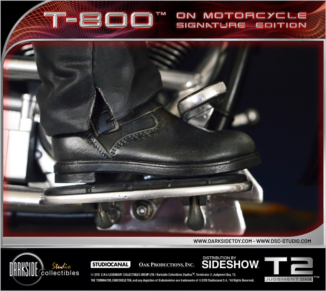 SIDESHOW COLLECTIBLES TERMINATOR 2: JUDGEMENT DAY – T-800 ON MOTORCYCLE STATUE 905456 - Anotoys Collectibles
