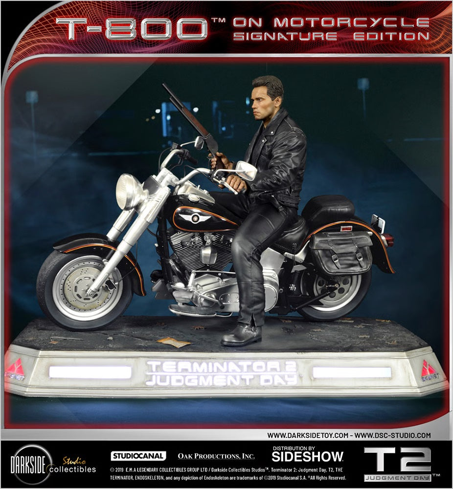 SIDESHOW COLLECTIBLES TERMINATOR 2: JUDGEMENT DAY – T-800 ON MOTORCYCLE STATUE 905456 - Anotoys Collectibles