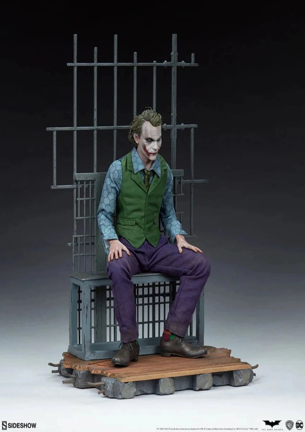 SIDESHOW THE JOKER PREMIUM FORMAT 1/4 300717 - Anotoys Collectibles
