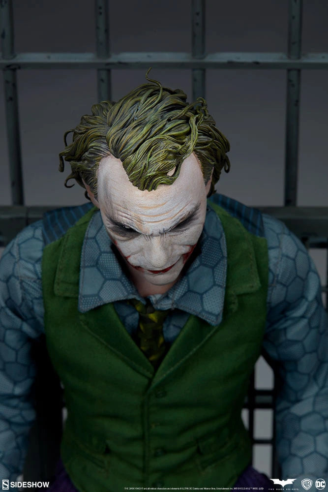 SIDESHOW THE JOKER PREMIUM FORMAT 1/4 300717 - Anotoys Collectibles
