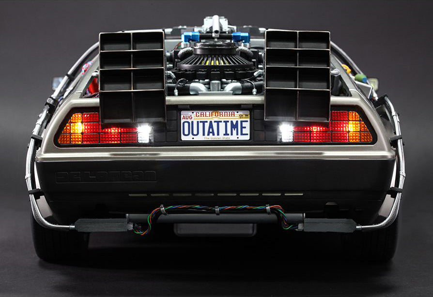 HOT TOYS BACK TO THE FUTURE: DELOREAN TIME MACHINE 1/6TH SCALE VEHICLE - MMS260 - Anotoys Collectibles