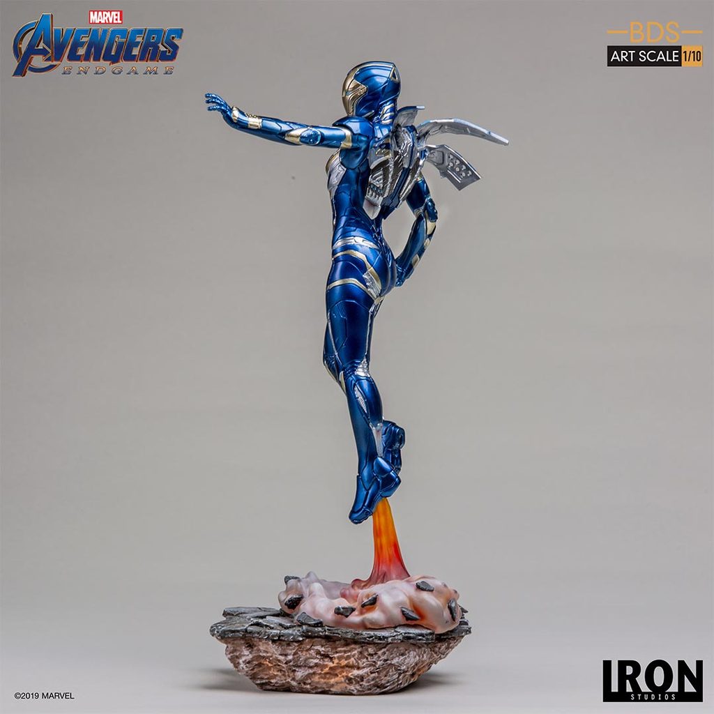PEPPER POTTS IN RESCUE SUIT
