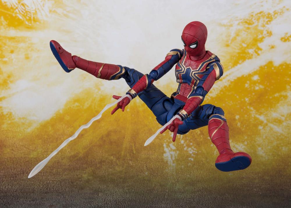 IRON SPIDER & TAMASHII STAGE