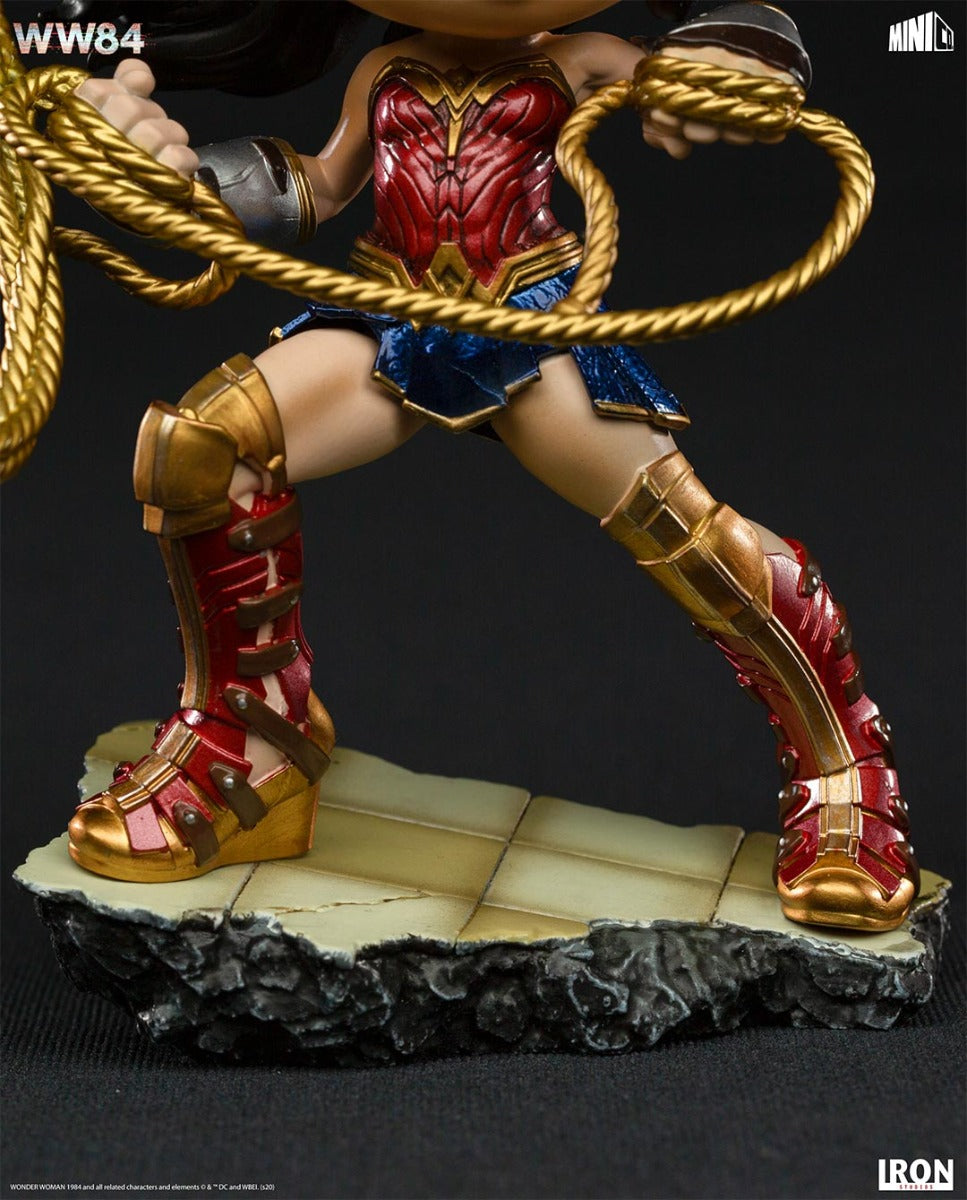 WONDER WOMAN
