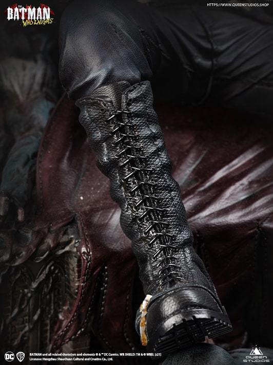BATMAN WHO LAUGHS THRONE
