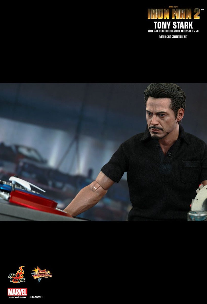 HOT TOYS MARVEL IRON MAN 2: TONY STARK WITH ARC REACTOR - MMS273 - Anotoys Collectibles