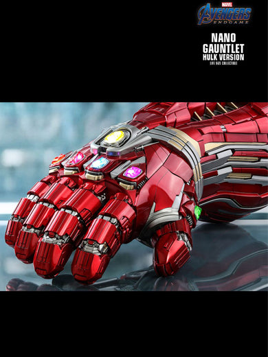 NANO GAUNTLET (HULK VERSION) LIFE-SIZE