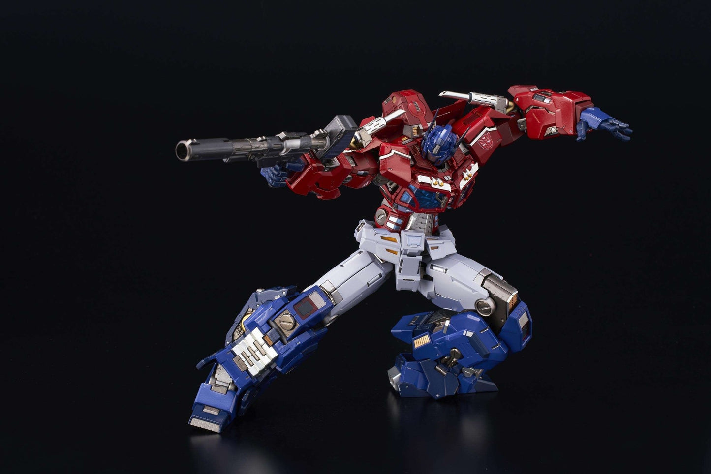 OPTIMUS PRIME 04 REGULAR