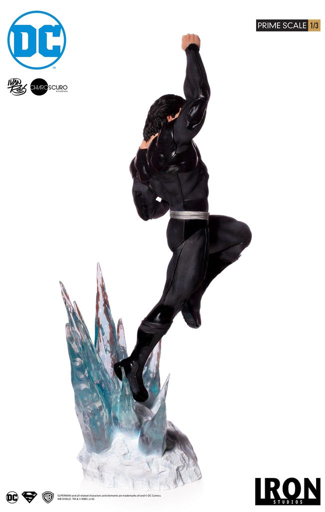 SUPERMAN BLACK SUIT PRIME