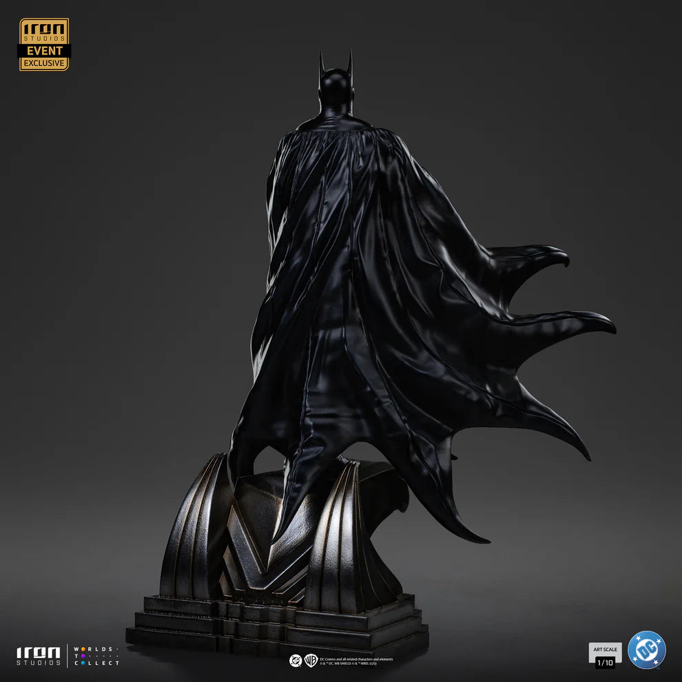 IRON STUDIOS - BATMAN EVENT EXCLUSIVE ART SCALE 1/10 - DCCDCG123625-10 - Anotoys Collectibles