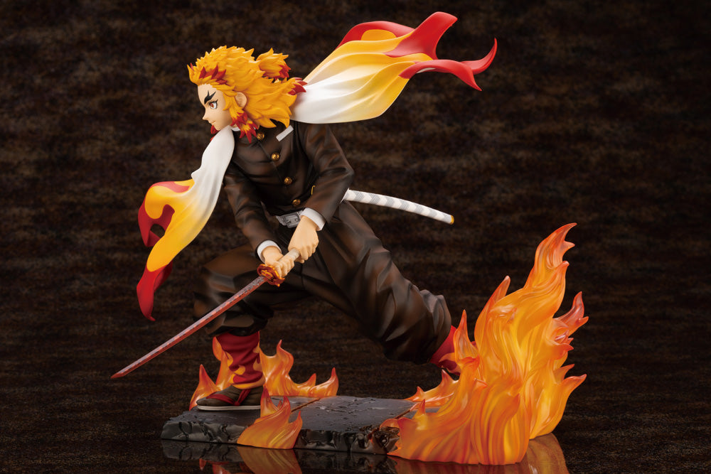 KOTOBUKIYA DEMON SLAYER KIMETSU NO YAIBA ARTFX J KYOJURO RENGOKU 1/8 PP927 - Anotoys Collectibles