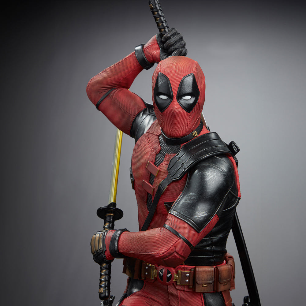 IRON STUDIOS DEADPOOL D&W LEGACY REPLICA 1/4 SCALE STATUE