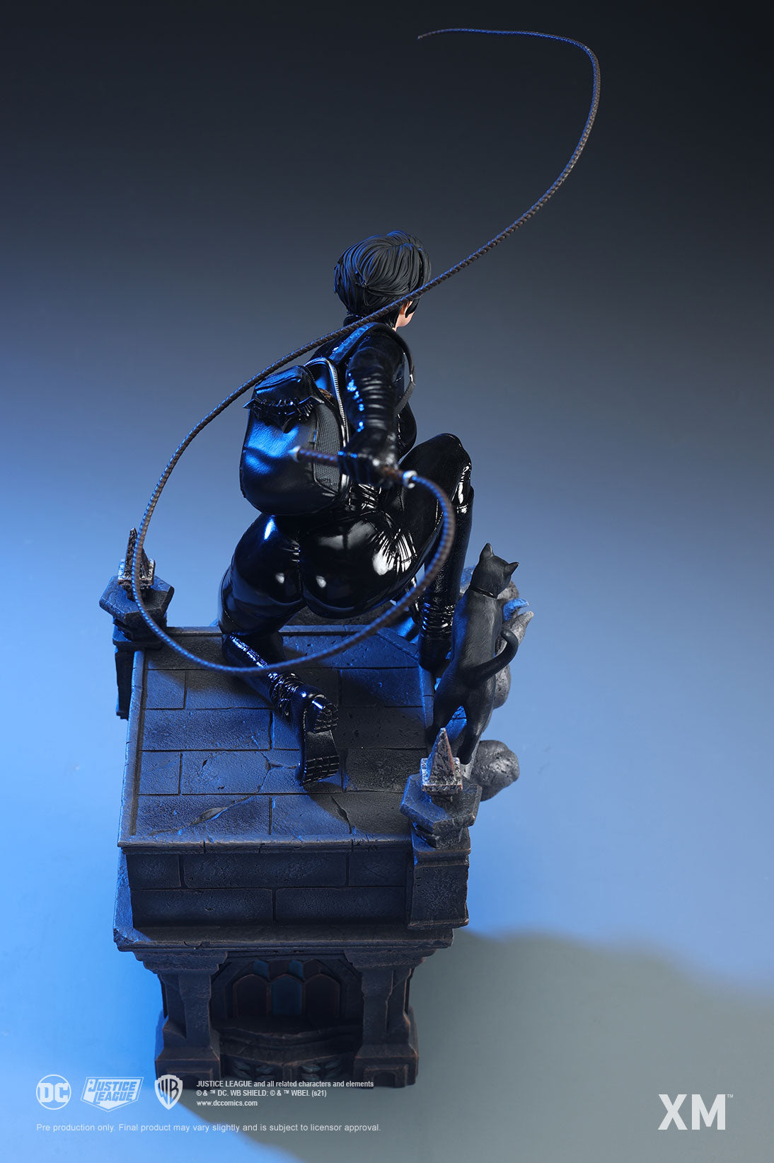 XM STUDIOS DC CATWOMAN REBIRTH 1/6 STATUE - XM100018MSG - Anotoys Collectibles