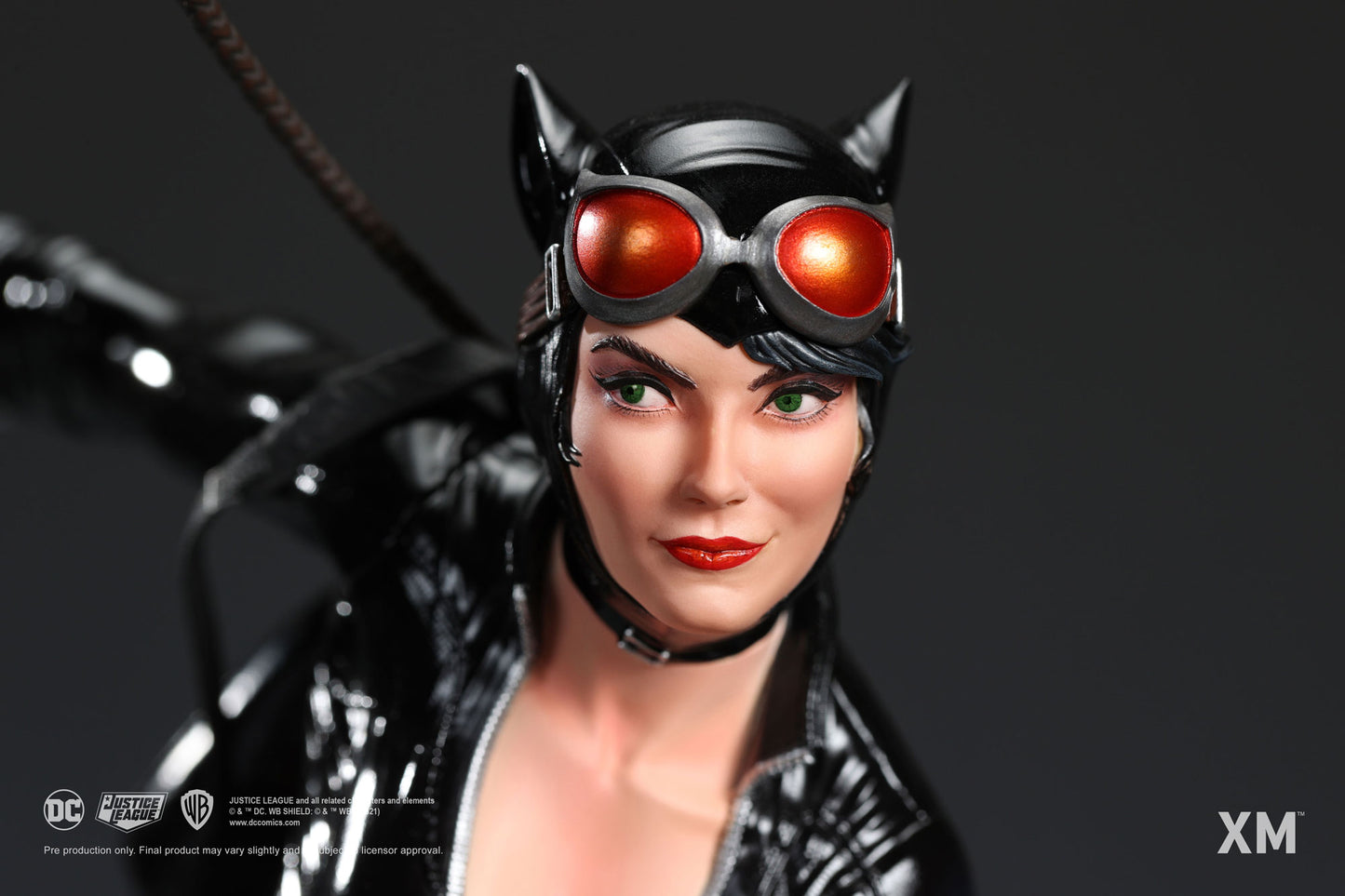 XM STUDIOS DC CATWOMAN REBIRTH 1/6 STATUE - XM100018MSG - Anotoys Collectibles