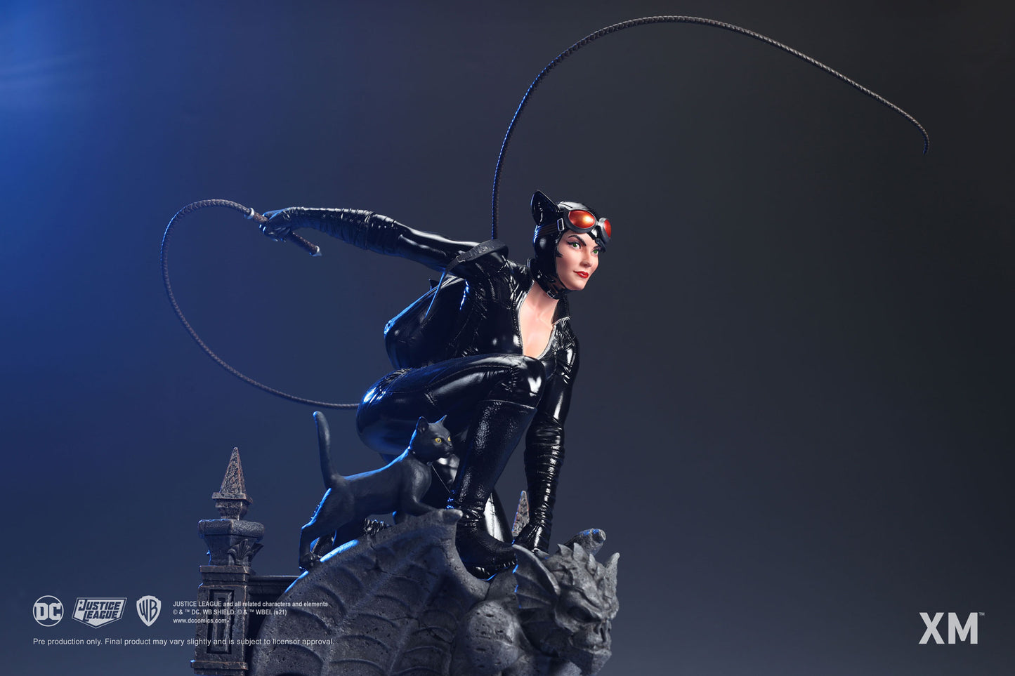 XM STUDIOS DC CATWOMAN REBIRTH 1/6 STATUE - XM100018MSG - Anotoys Collectibles