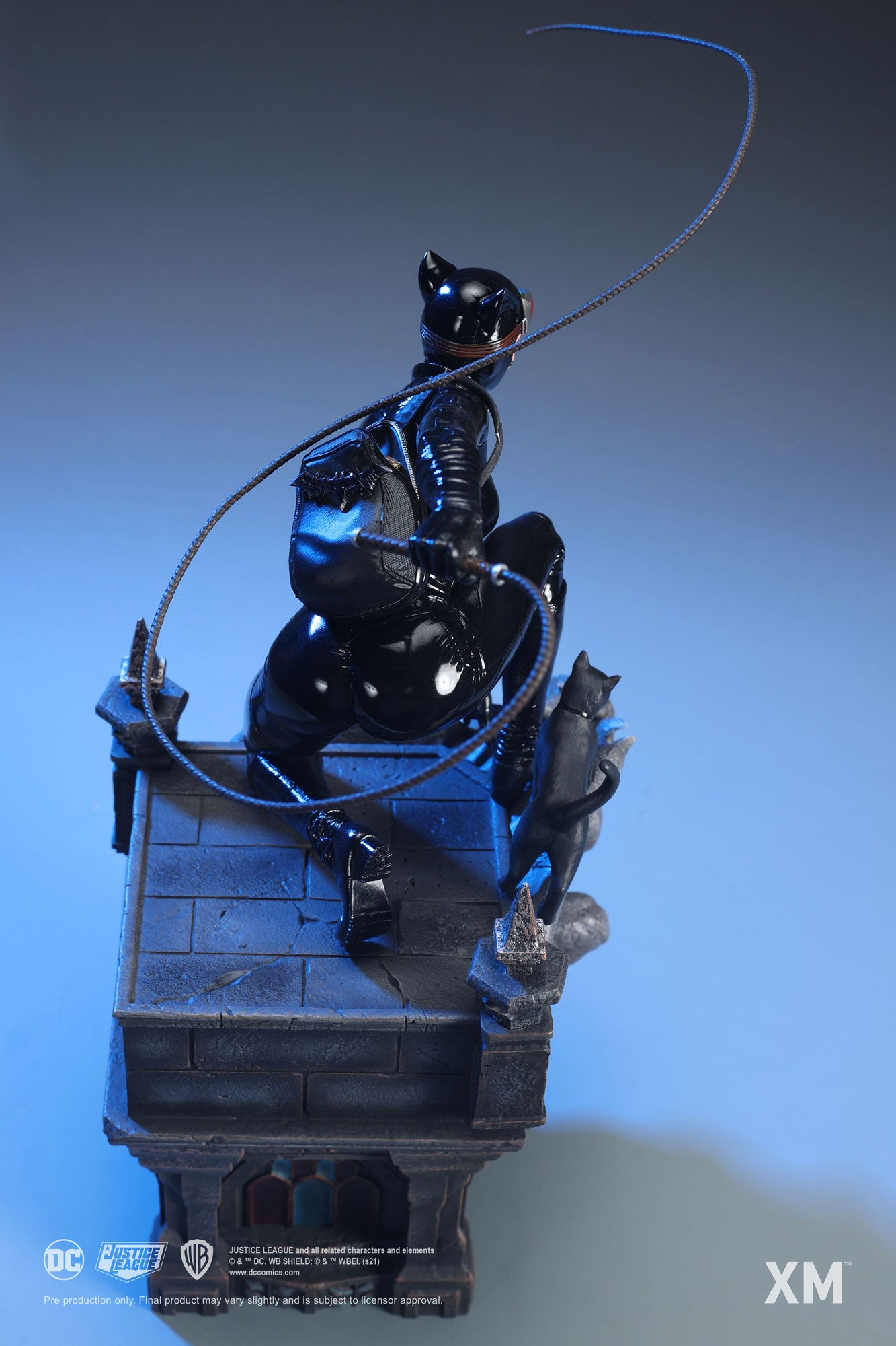 XM STUDIOS DC CATWOMAN REBIRTH 1/6 STATUE - XM100018MSG - Anotoys Collectibles