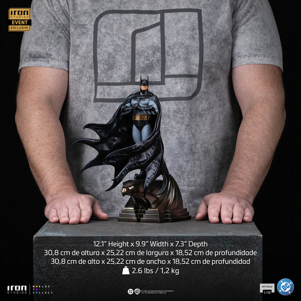 IRON STUDIOS - BATMAN EVENT EXCLUSIVE ART SCALE 1/10 - DCCDCG123625-10 - Anotoys Collectibles