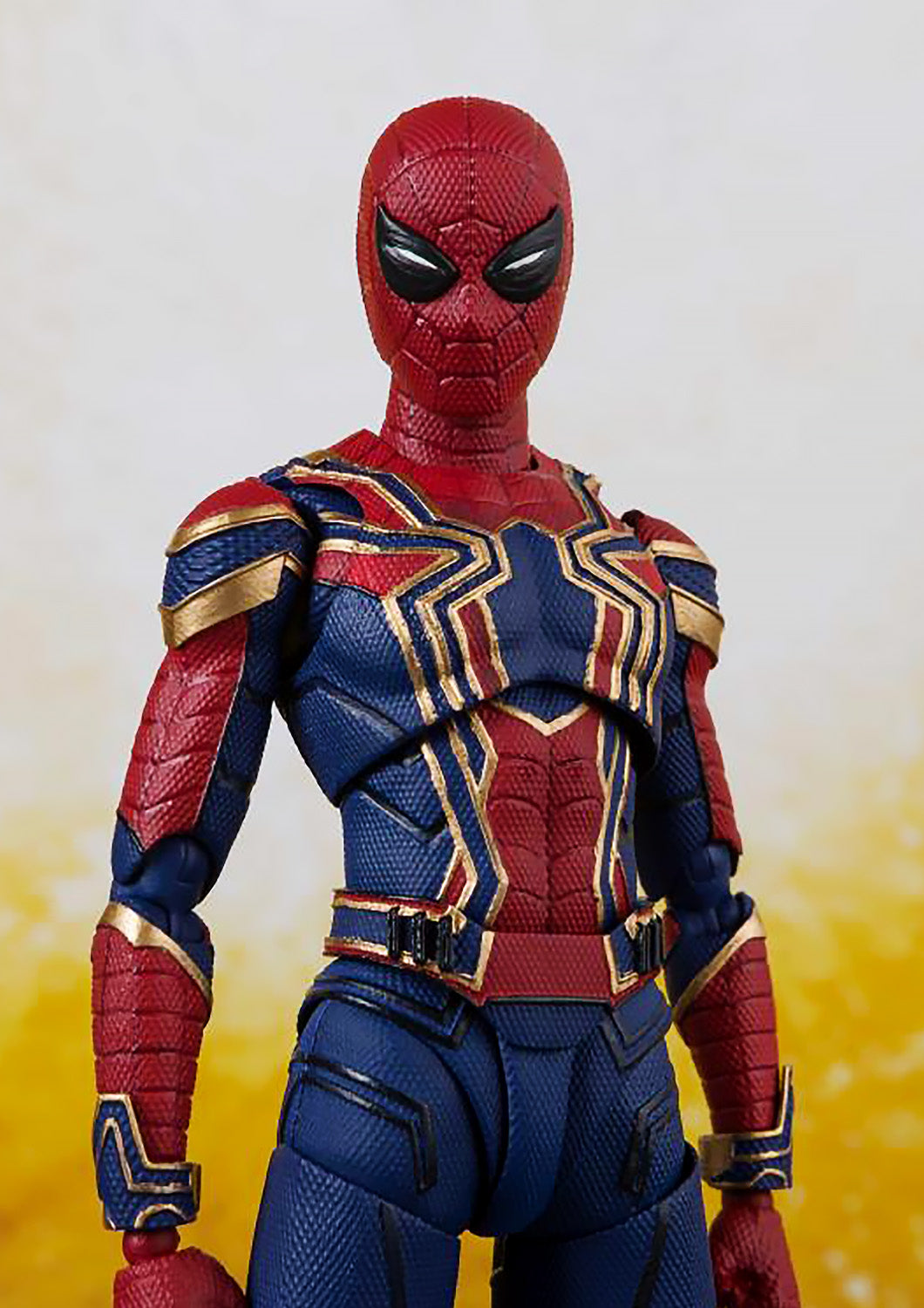 SH FIGUARTS AVENGERS INFINITY WAR IRON SPIDER & TAMASHII STAGE - SHF22582 - Anotoys Collectibles