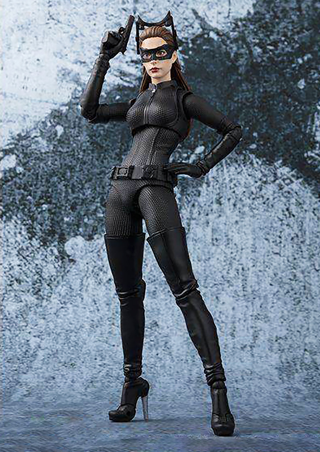 SH FIGUARTS DC CATWOMAN SELINA KYLE - SHF23926 - Anotoys Collectibles