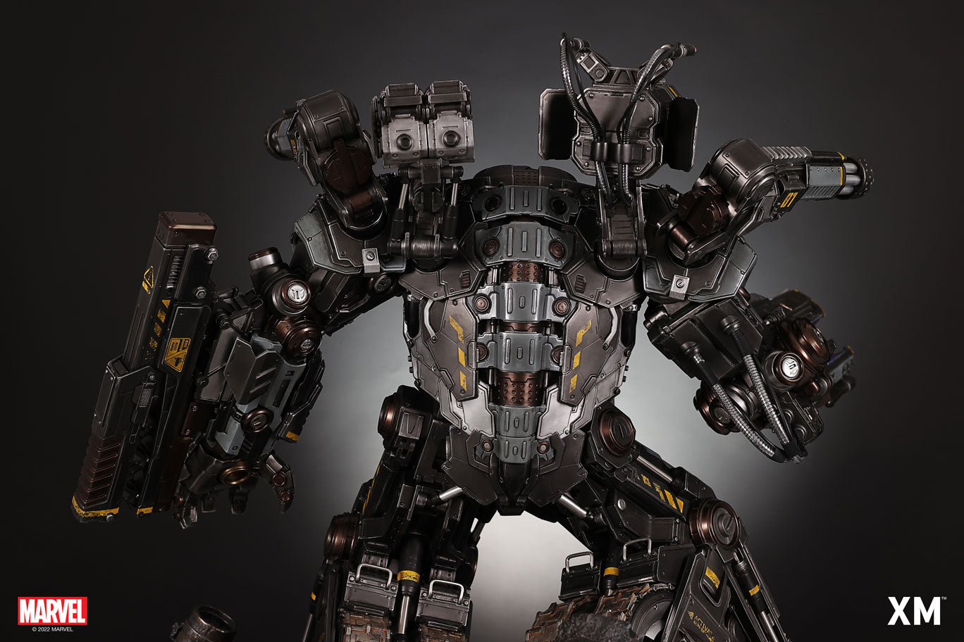 XM STUDIOS MARVEL WAR MACHINE (XM 'WAR TANK' EXCLUSIVE) VER B 1/4 SCALE - Anotoys Collectibles