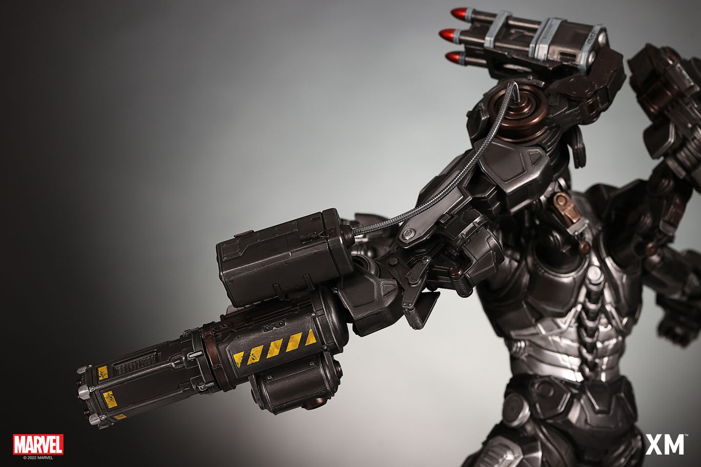 XM STUDIOS MARVEL WAR MACHINE (XM 'WAR TANK' EXCLUSIVE) VER B 1/4 SCALE - Anotoys Collectibles