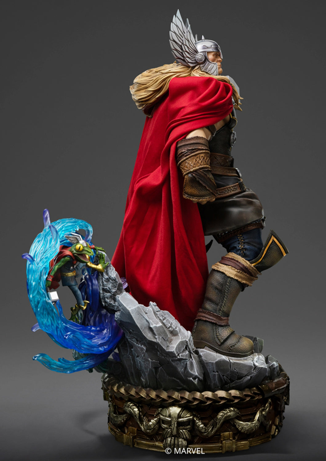 IRON STUDIOS THOR UNLEASHED MARVEL 1/4 LEGACY REPLICA