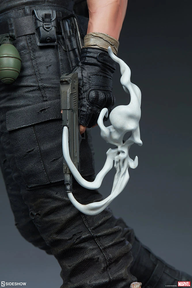 SIDESHOW THE PUNISHER PREMIUM FORMAT 1/4 300532 - Anotoys Collectibles