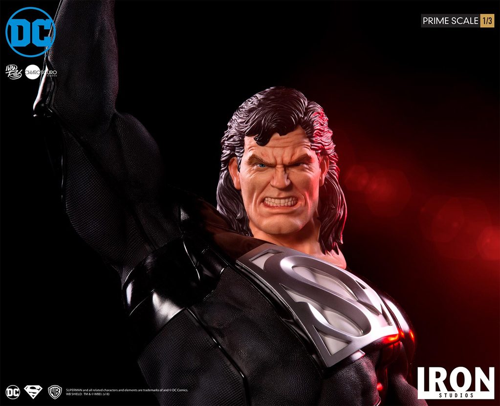 SUPERMAN BLACK SUIT PRIME