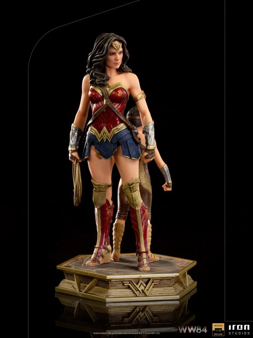 WONDER WOMAN AND YOUNG DIANA DELUXE